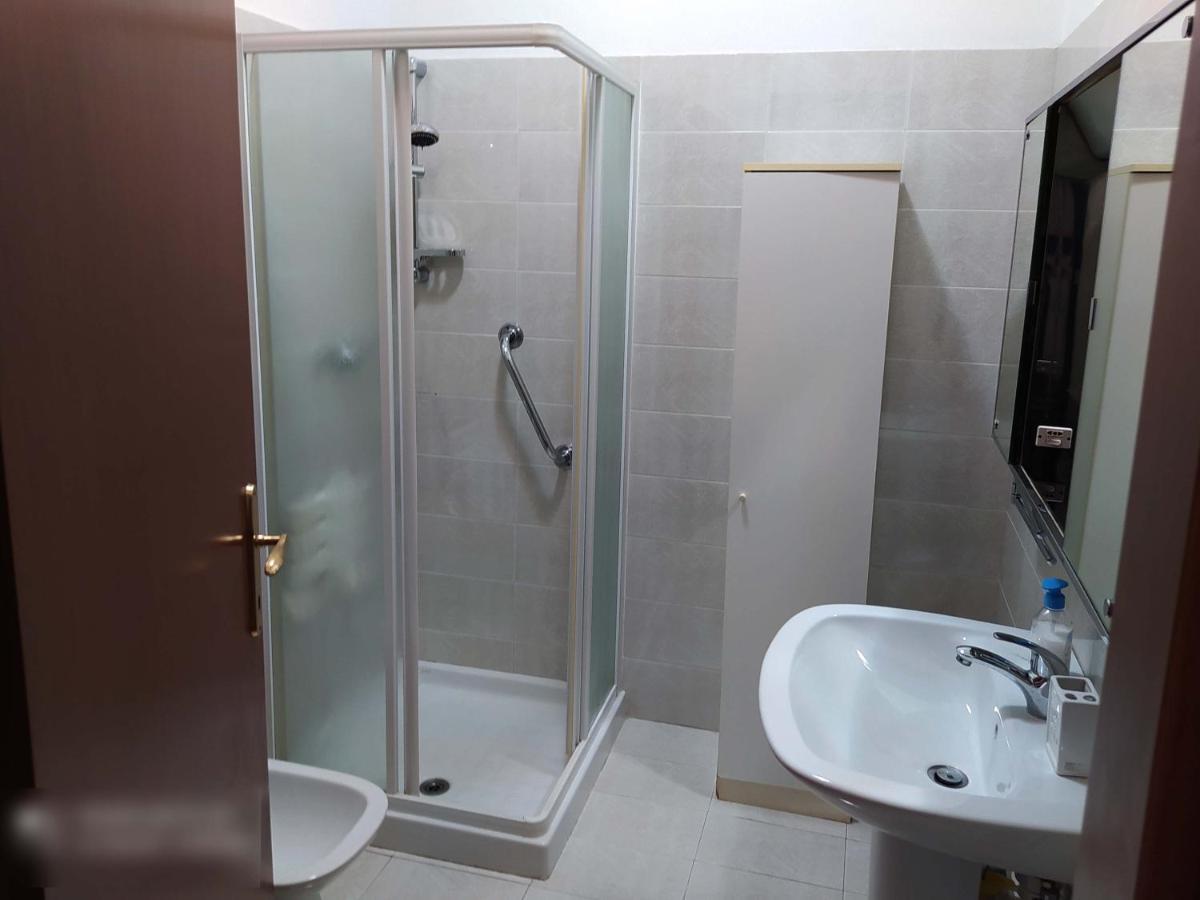 Stanza Con Bagno Ed Accesso Privati Trieste Exterior photo